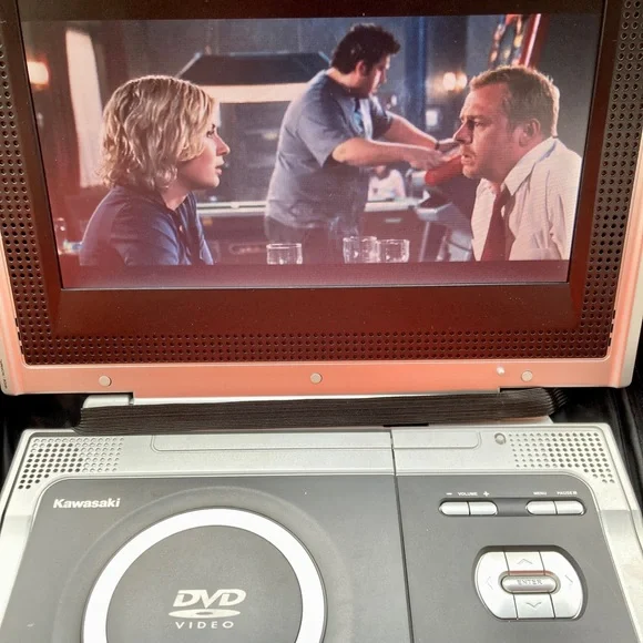 Kawasaki PVS10921 Portable DVD Player